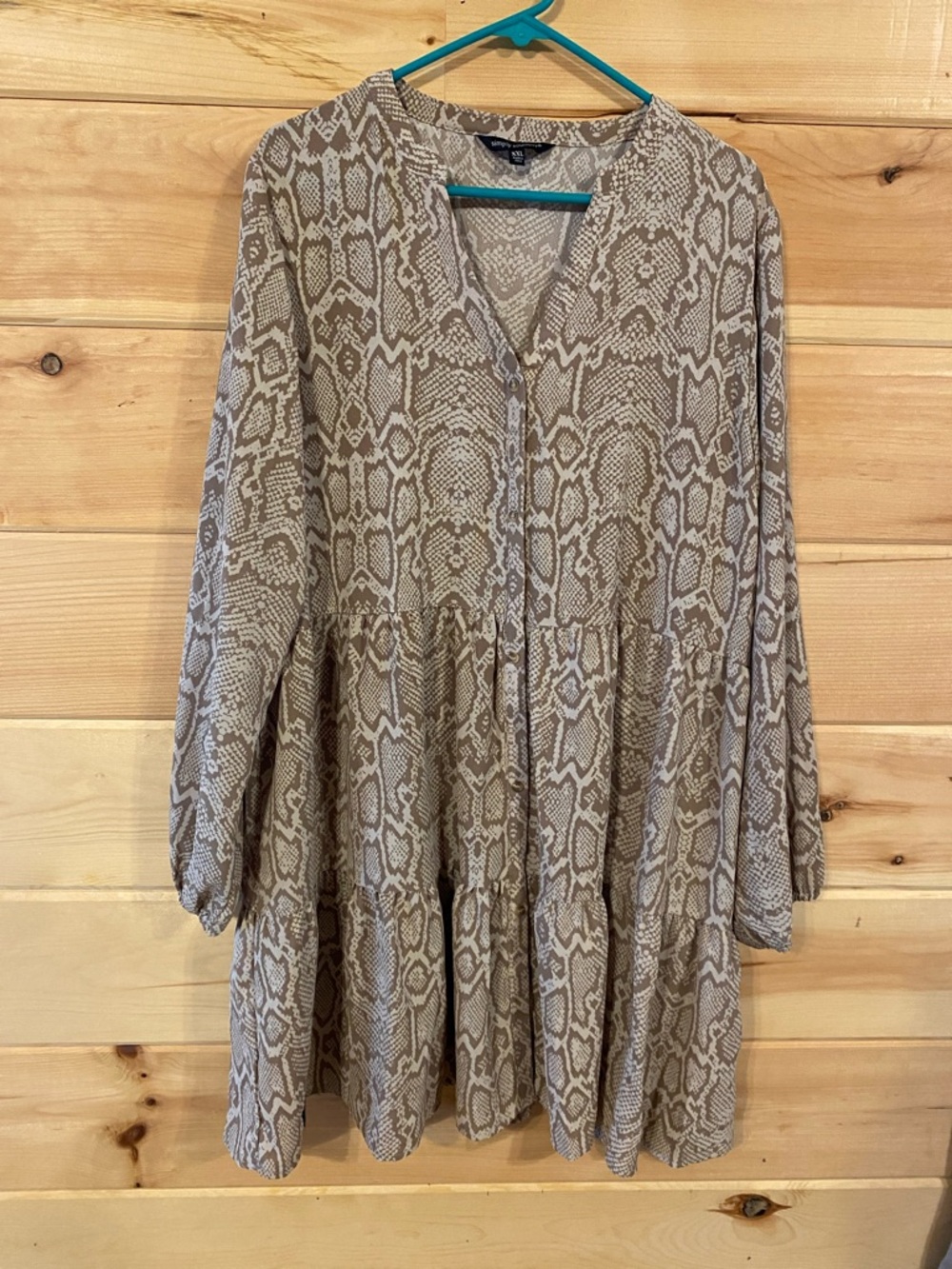 $12 sz 2x Simply Southern Neutral Snake-Print Tiered Tunic/dress
